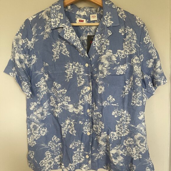 Levi's Sonny Cotton Camp Shirt M NWT - Picture 2 of 3